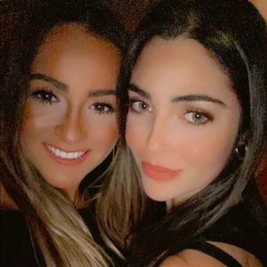 Meet your Posher, Brenna